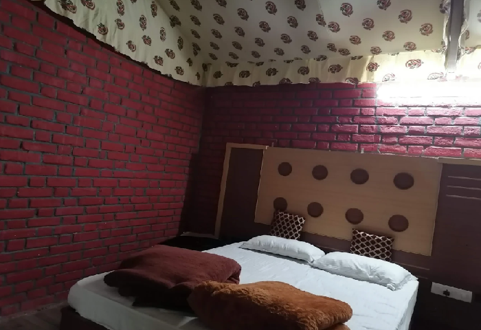1 x Deluxe Room